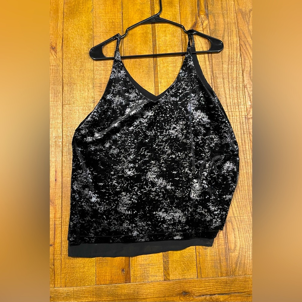 Velvet tank